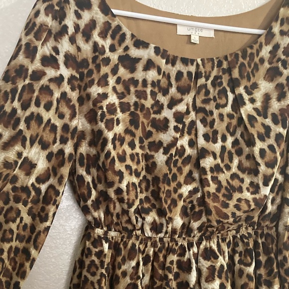 Umgee Long Sleeve cheetah dress Shades of Brown and Tan with Tulle Size Large - Picture 3 of 6